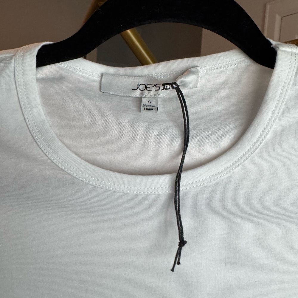 Joe’s Jeans White Long Sleeve Knit Ruffle Shoulder Tee Size Small New With Tags - Picture 5 of 8